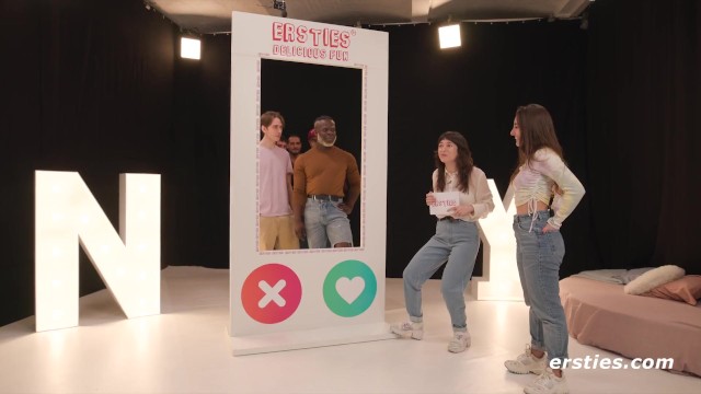 Ersties - Gerçek Hayatta Tinder 2