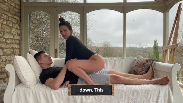 Seksi esmeer güzelime, seks pozisyonlarını öğretiyorum