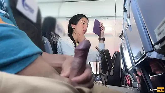 Uçakta Yanıp sönen penis - Kız Beni 2 Dakika içinde attırmashot Getirdi